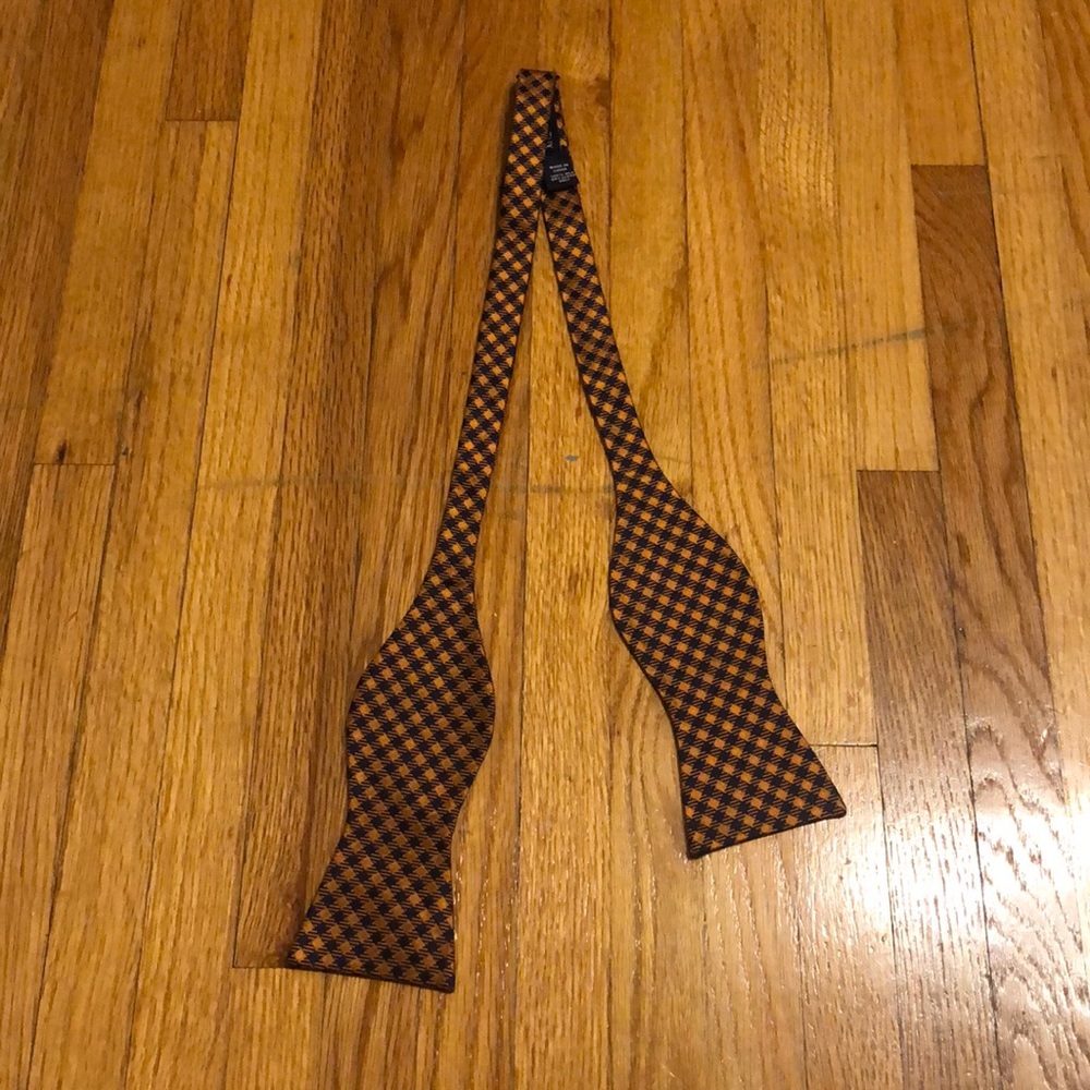 Men’s bow tie